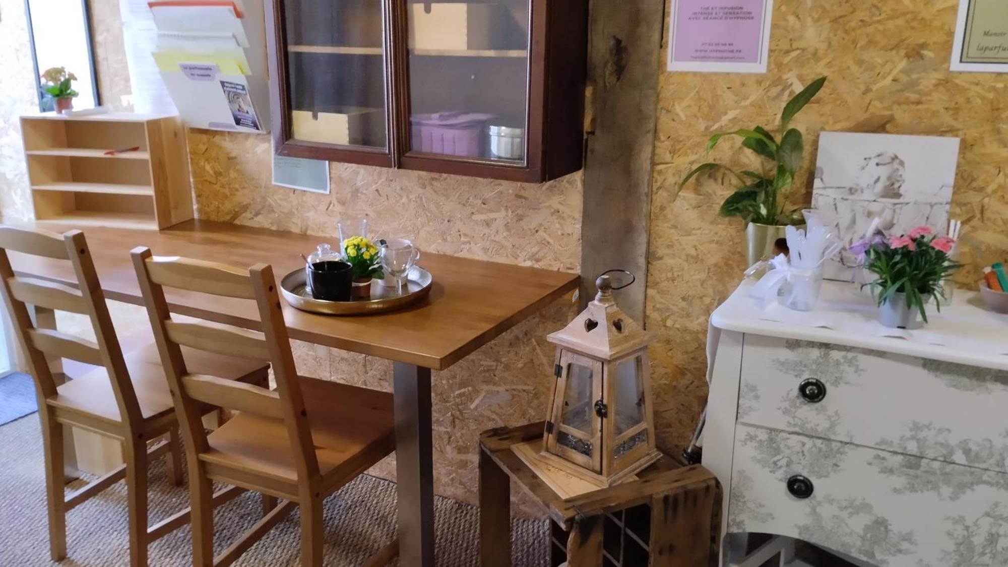 Le Laboratoire Shabby Chic De La Parfumerie Du Manoir Chavagne Kültér fotó